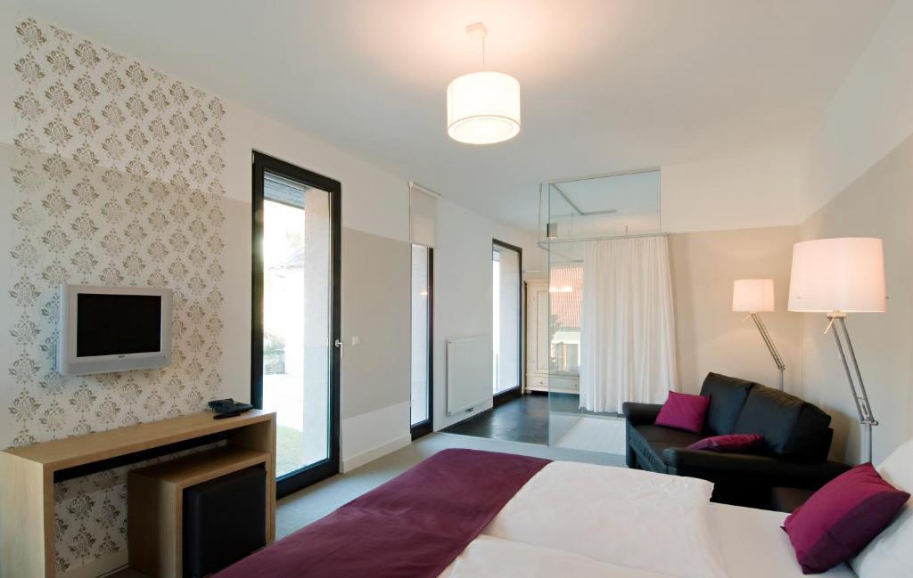 Hotel Zur Schonenburg Schönberg am Kamp Dış mekan fotoğraf